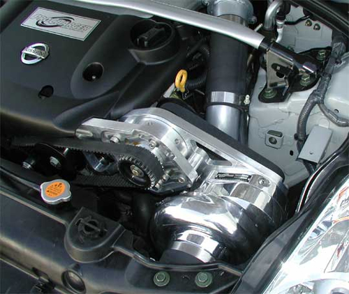 Nissan 350Z engine bay